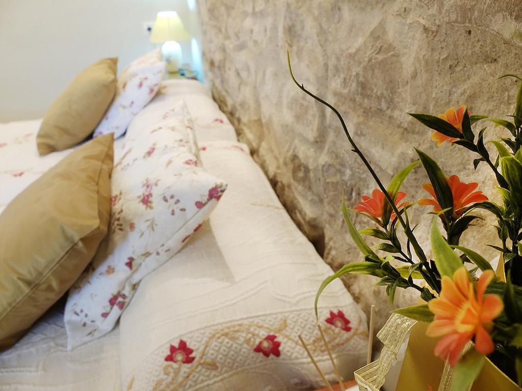 Casa Rural Marga Guest House Tardienta Стая снимка